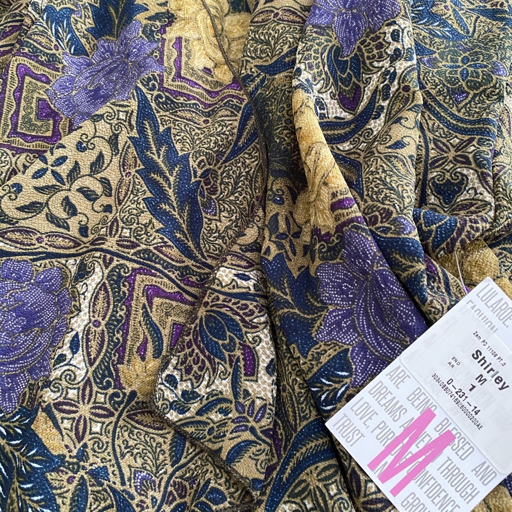 LuLaRoe M Shirley